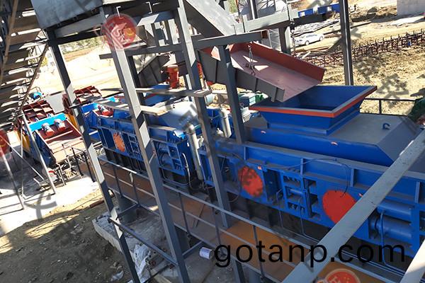 雙齒輥破碎機圖片