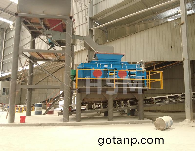 对辊破碎机破石英石试机现场